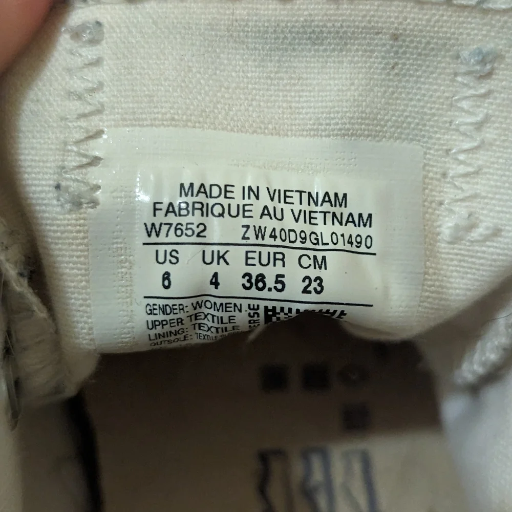 Shoes - Picture 3 of 3